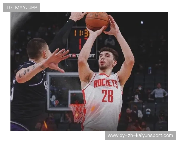 休斯敦火箭被包夹时，阿尔佩伦申京精准分球